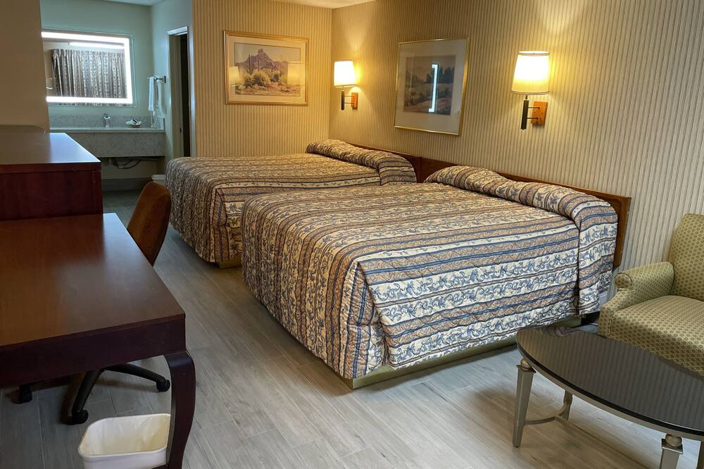 Photo of Bedroom in Norco