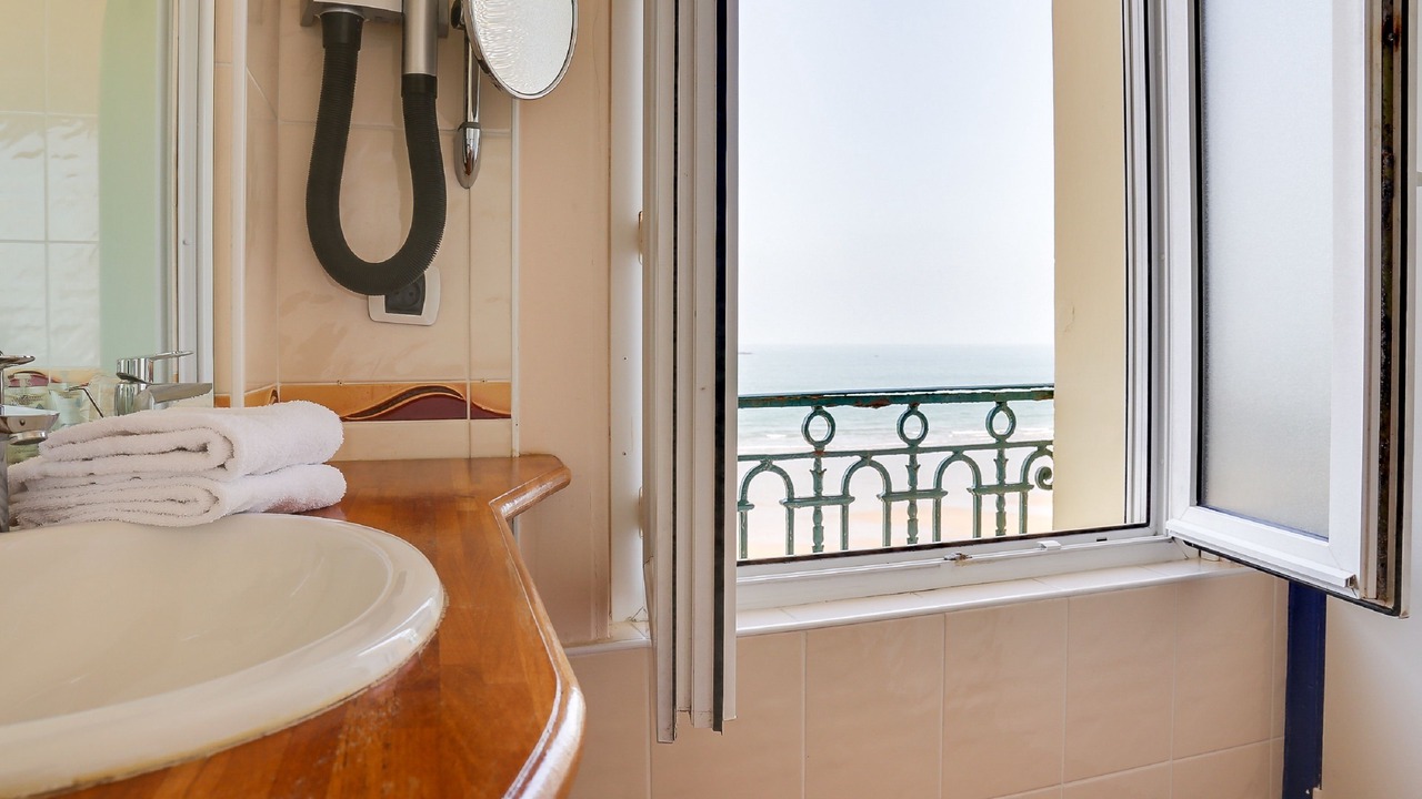 Photo of Bathroom in Courtoisville-Sillon-Moka