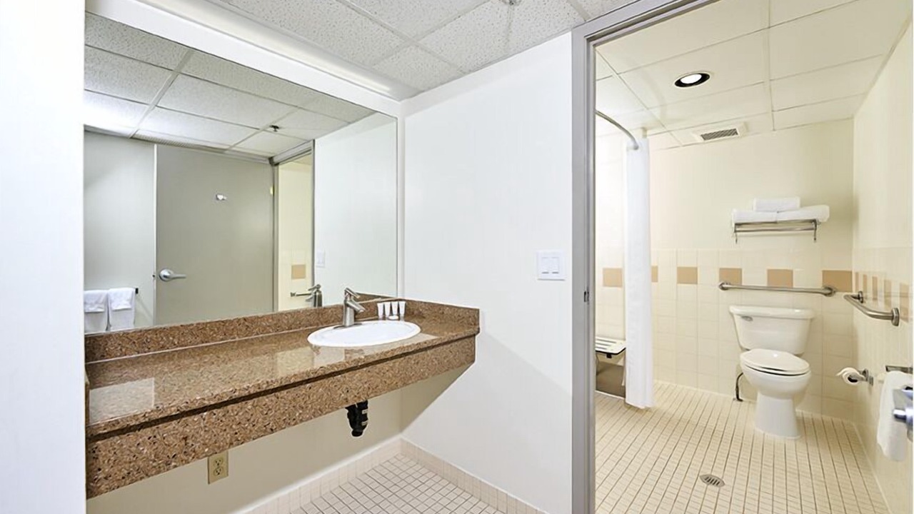 Photo of Bathroom in Fort Gary