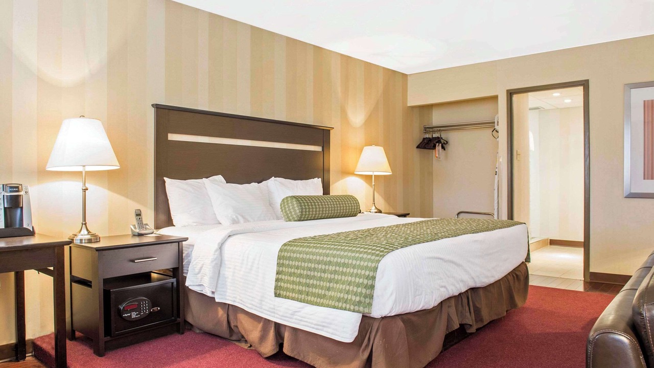 Photo of Bedroom in Pembroke