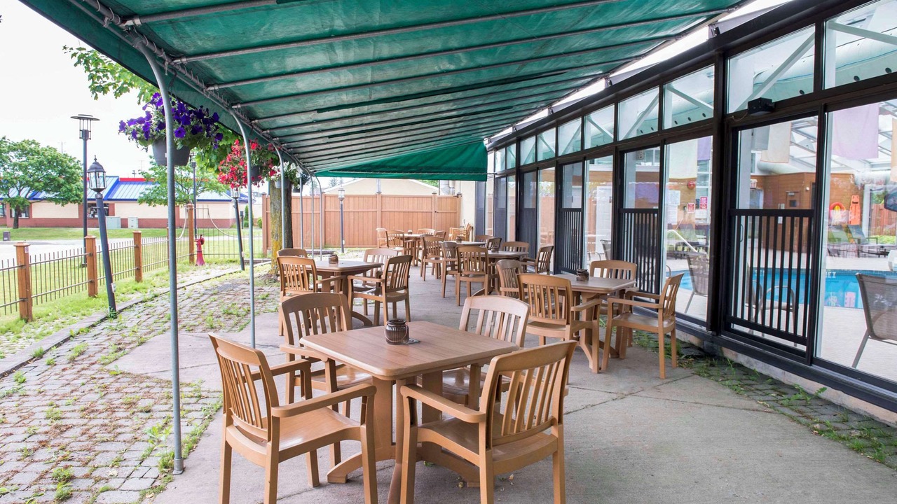 Photo of Outdoor in Pembroke