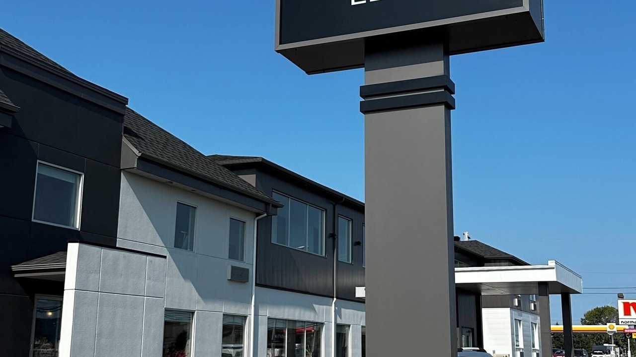 Photo of Outdoor in Desjardins