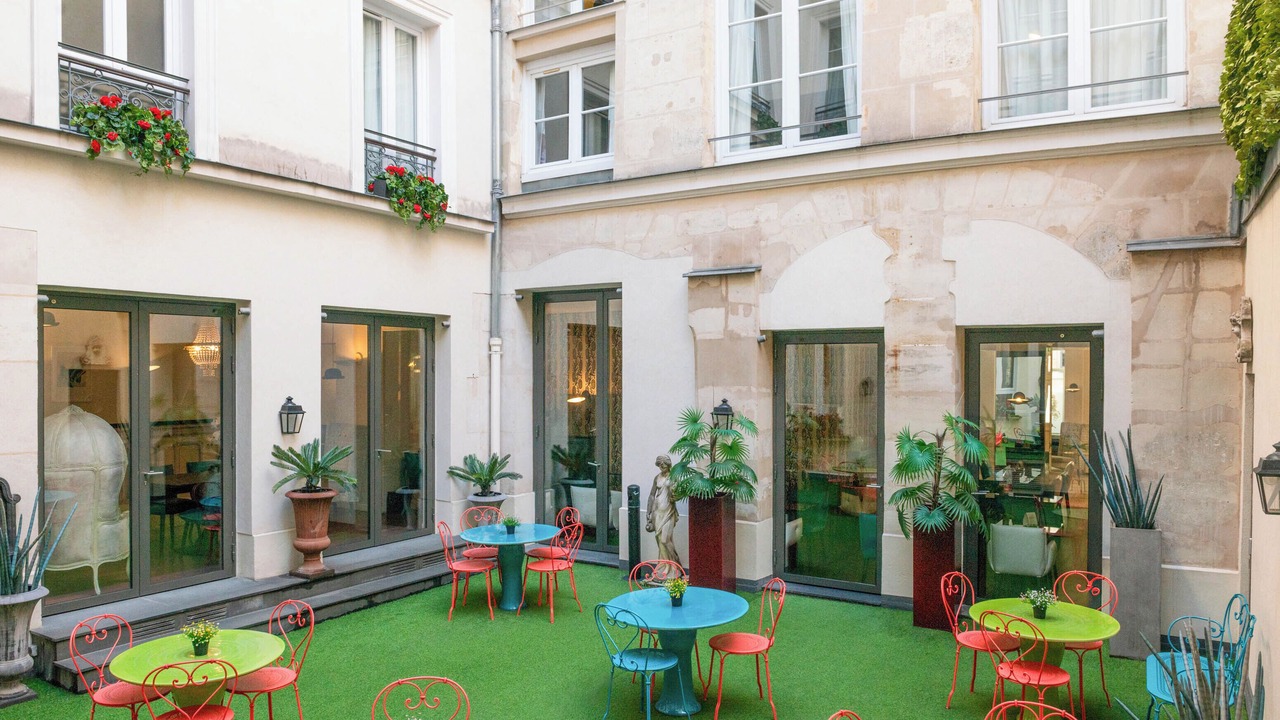 Photo of Outdoor in Vivienne