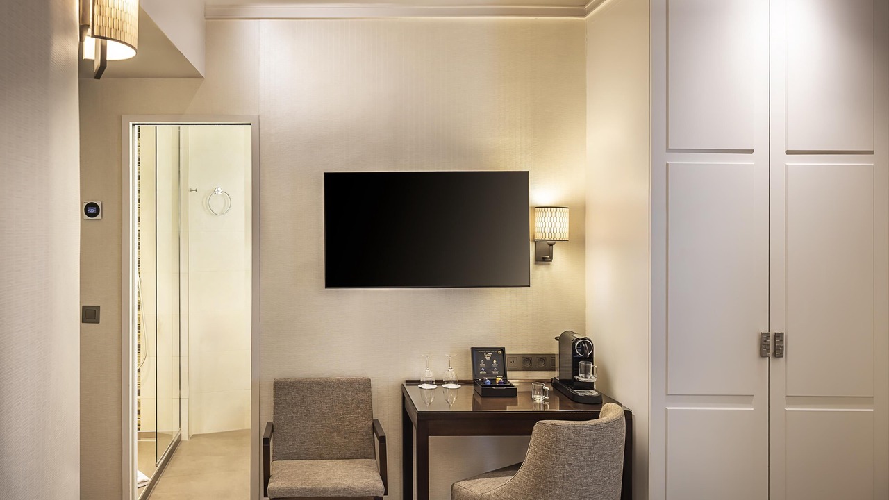 Photo of Bedroom in Madeleine