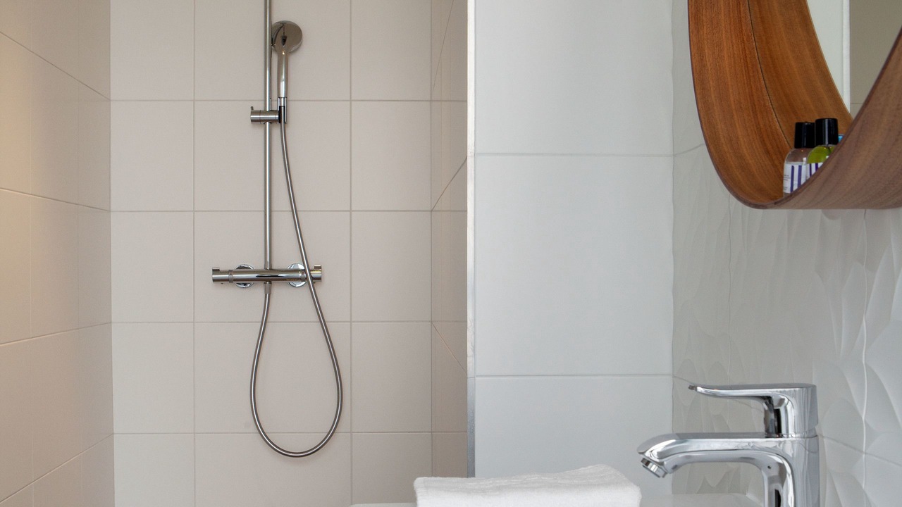 Photo of Bathroom in Saint-Lambert