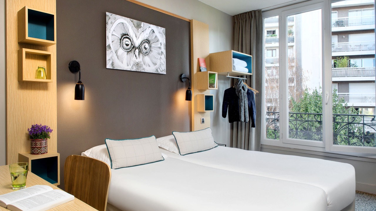 Photo of Bedroom in Saint-Lambert