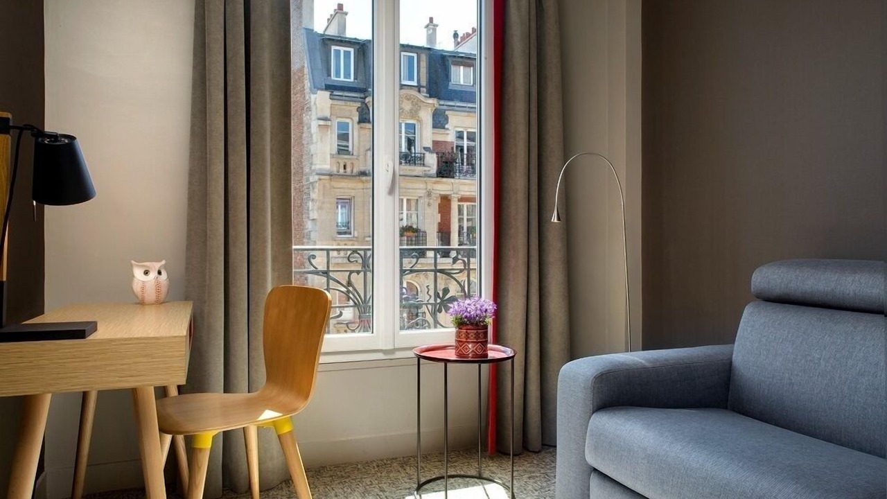 Photo of Bedroom in Saint-Lambert
