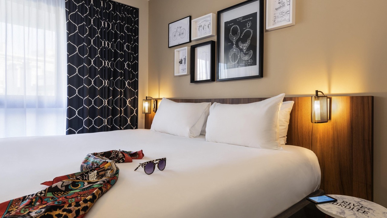 Photo of Bedroom in Saint-Lambert