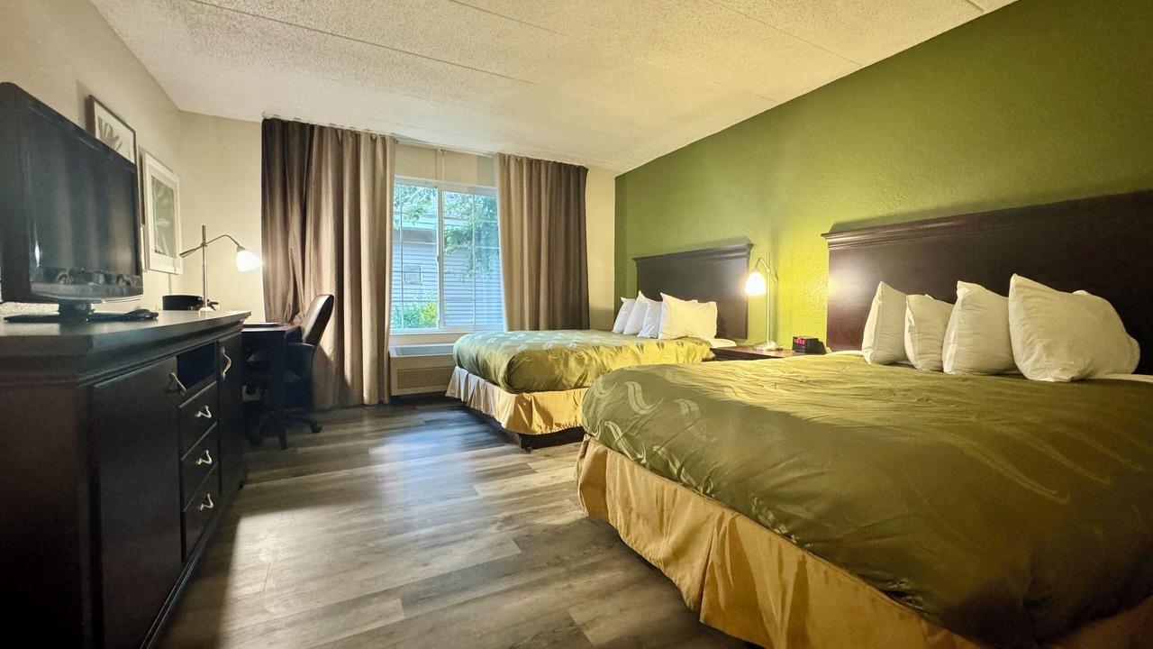 Photo of Bedroom in Alexandria