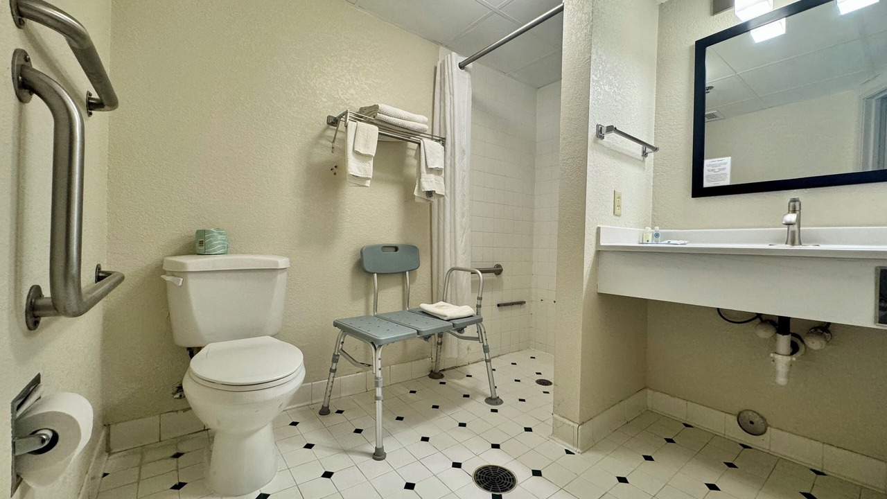 Photo of Bathroom in Alexandria