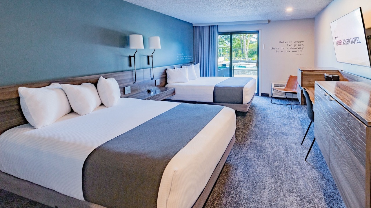 Photo of Others in Logan