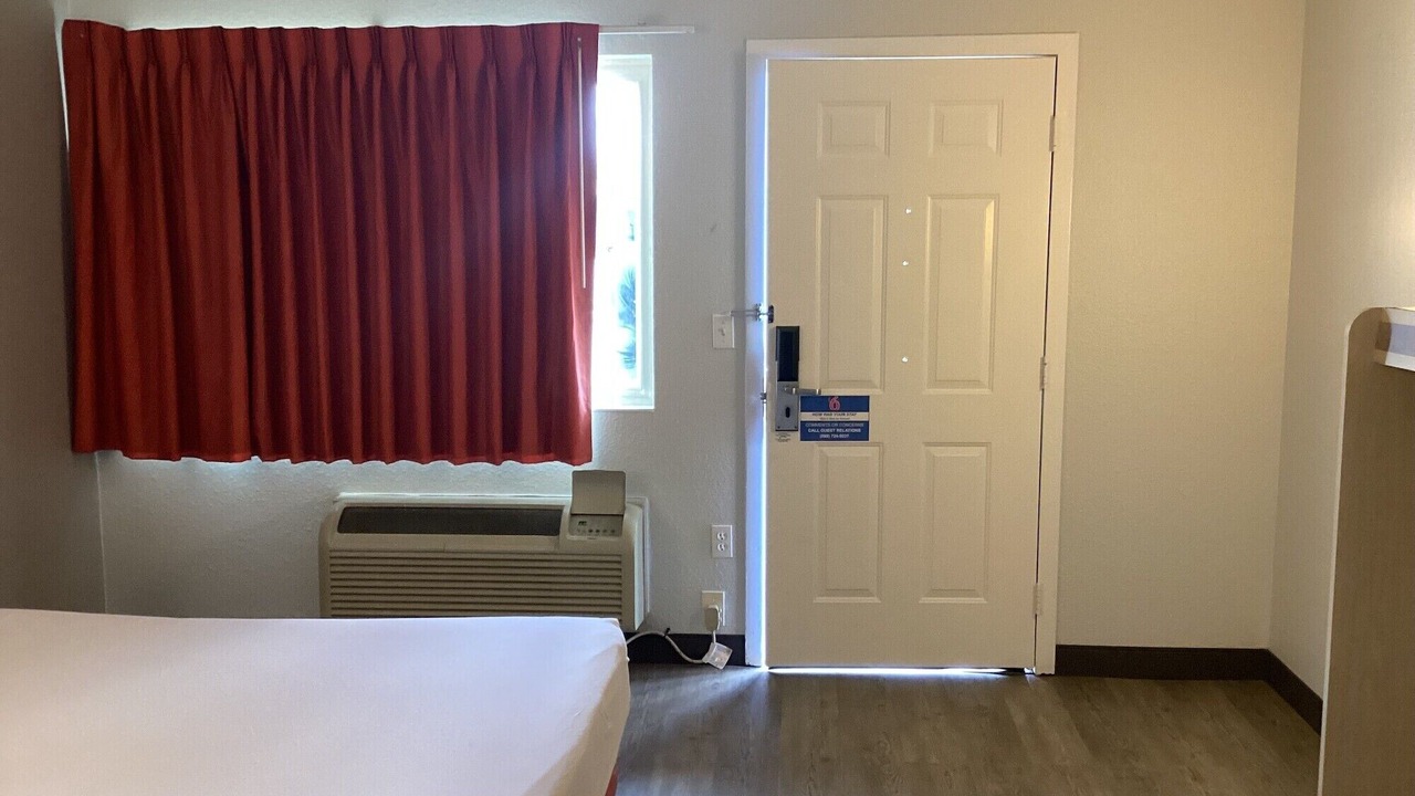 Photo of Others in Holly