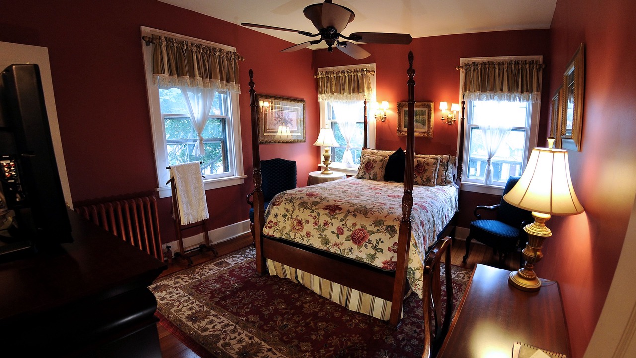 Photo of Bedroom in West Washington