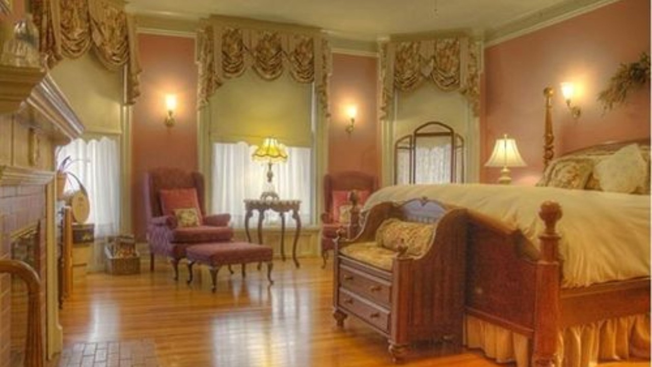 Photo of Bedroom in West Washington