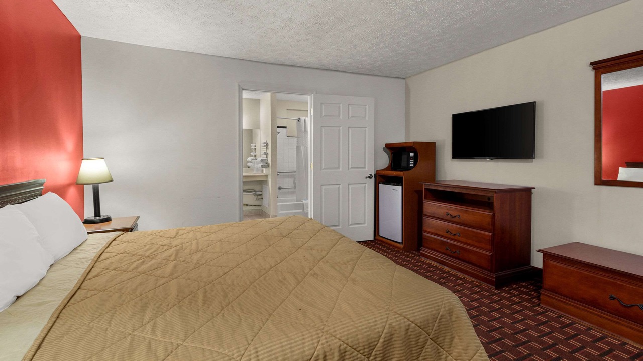 Photo of Bedroom in Dickson