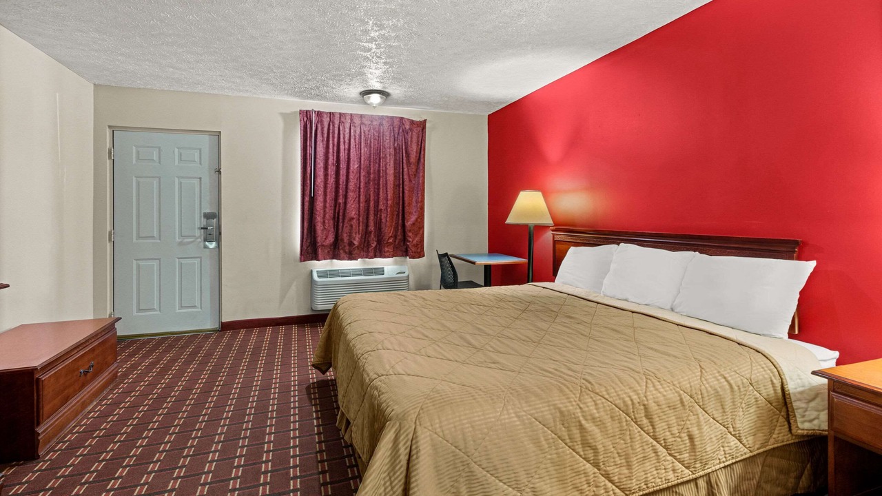 Photo of Bedroom in Dickson