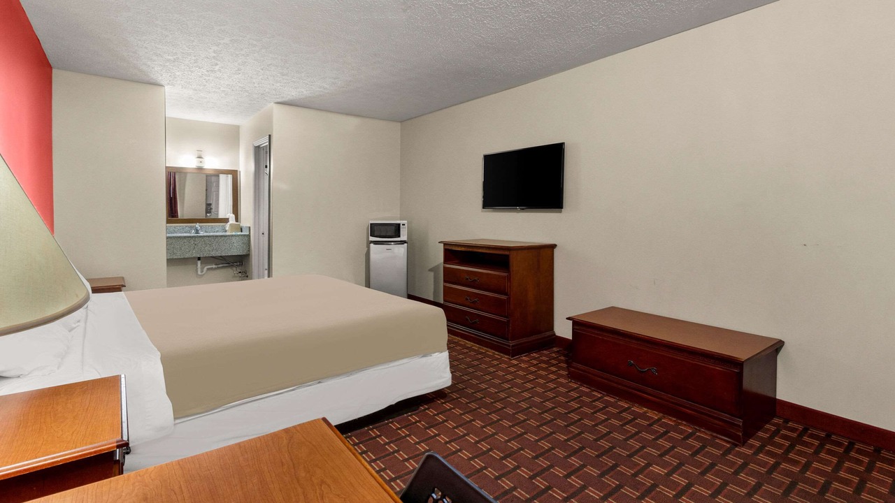 Photo of Bedroom in Dickson