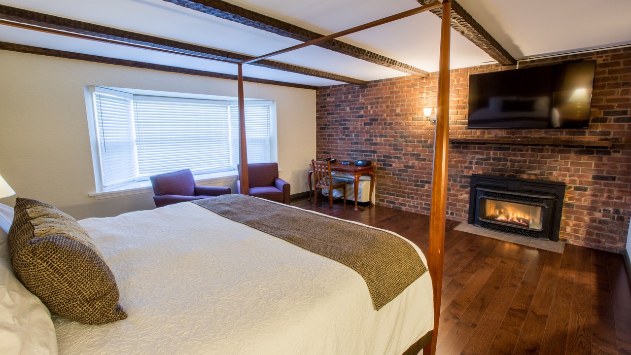 Photo of Livingroom in Lenox