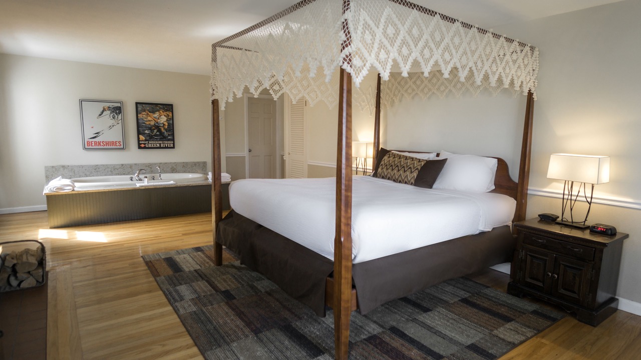 Photo of Bedroom in Lenox