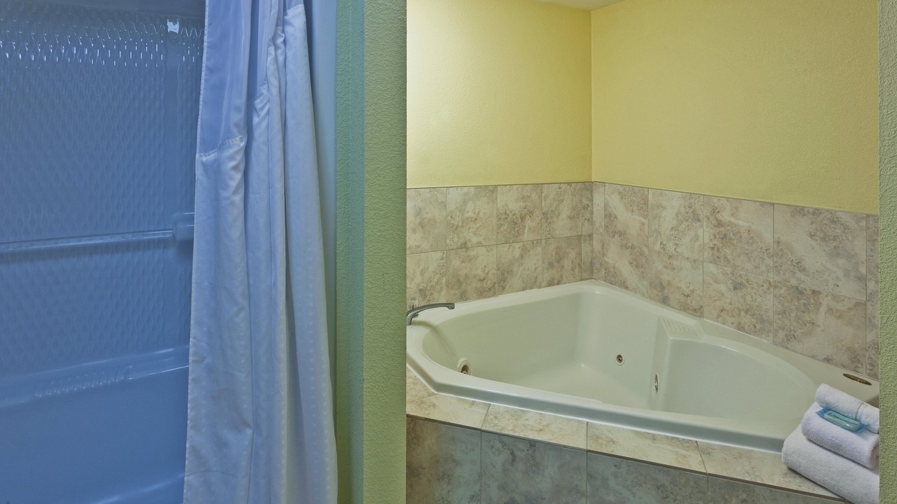 Photo of Bathroom in Ringgold