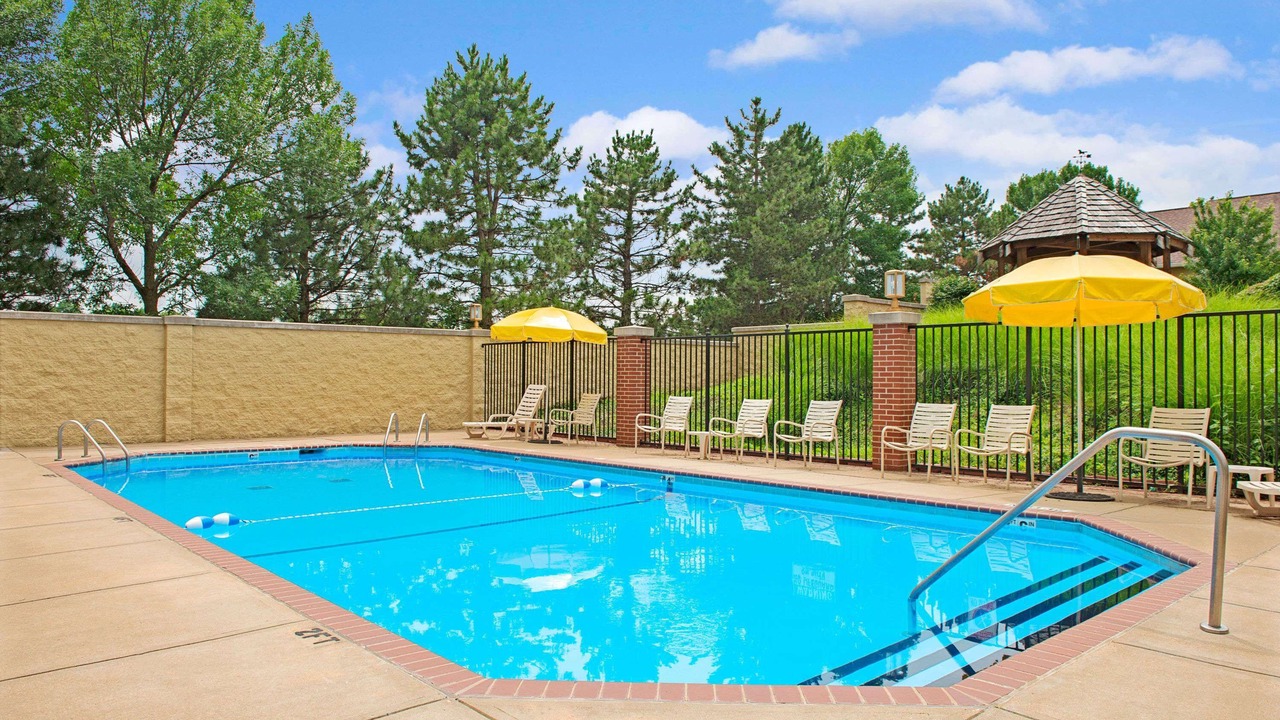 Photo of Outdoor in Maryland Heights