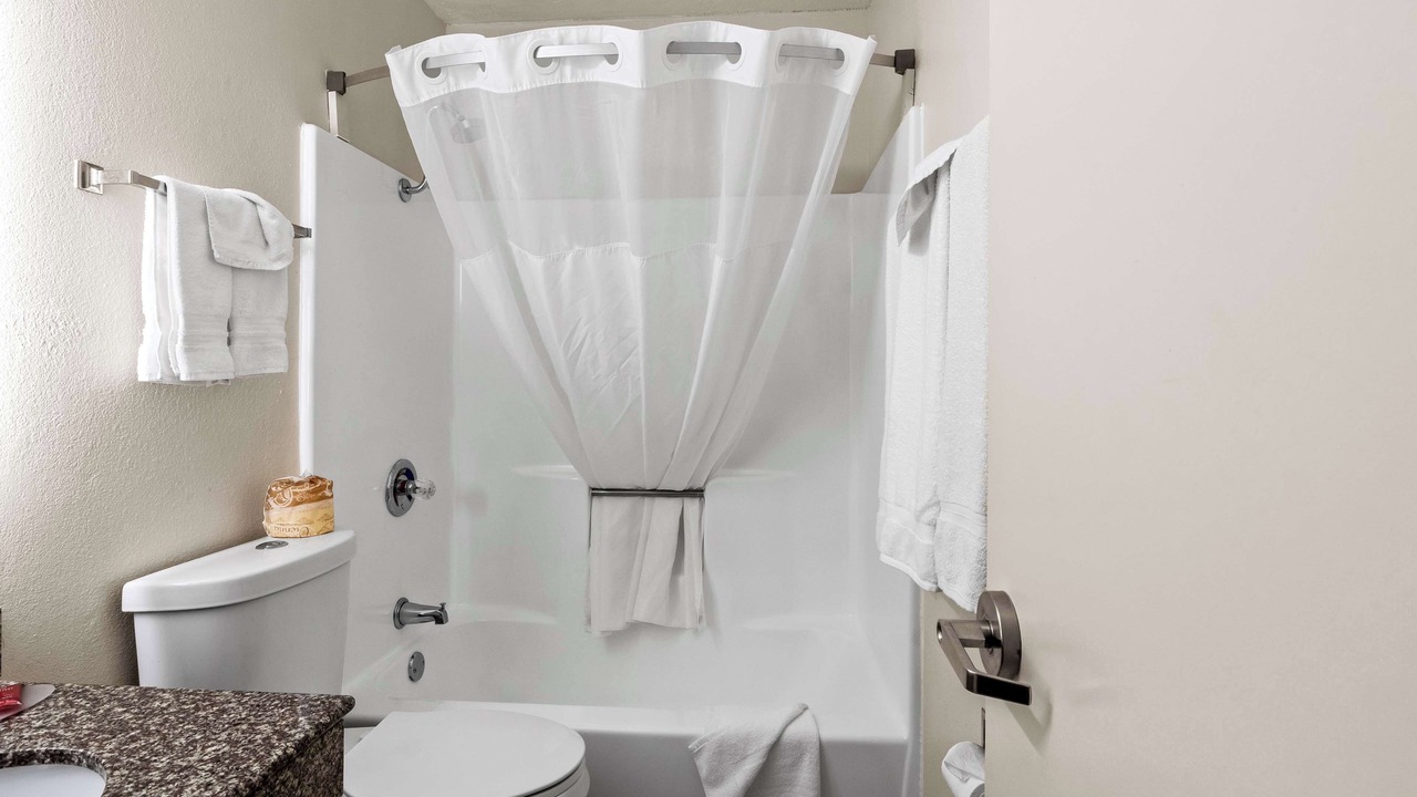 Photo of Bathroom in Duncan