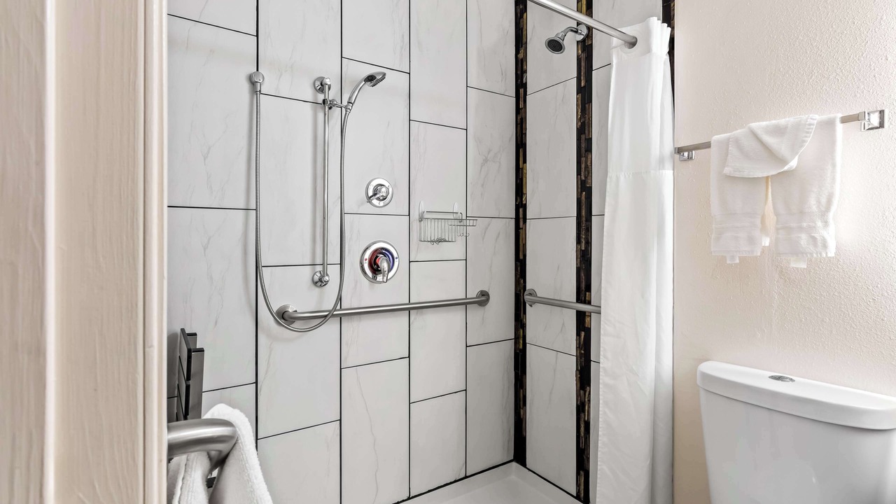 Photo of Bathroom in Duncan