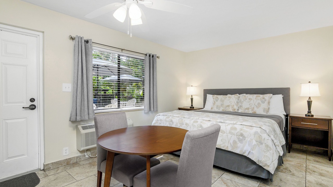 Photo of Bedroom in Palm River Estates
