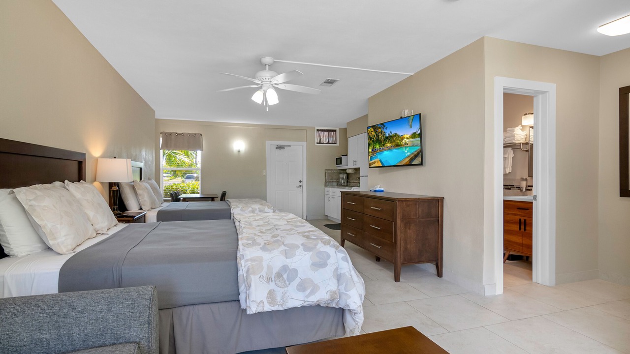 Photo of Bedroom in Palm River Estates