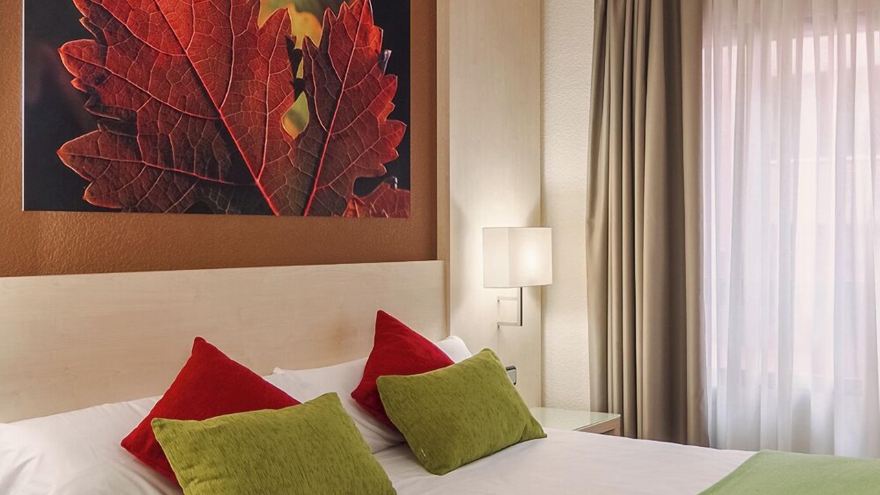 Photo of Bedroom in Logrono City Centre