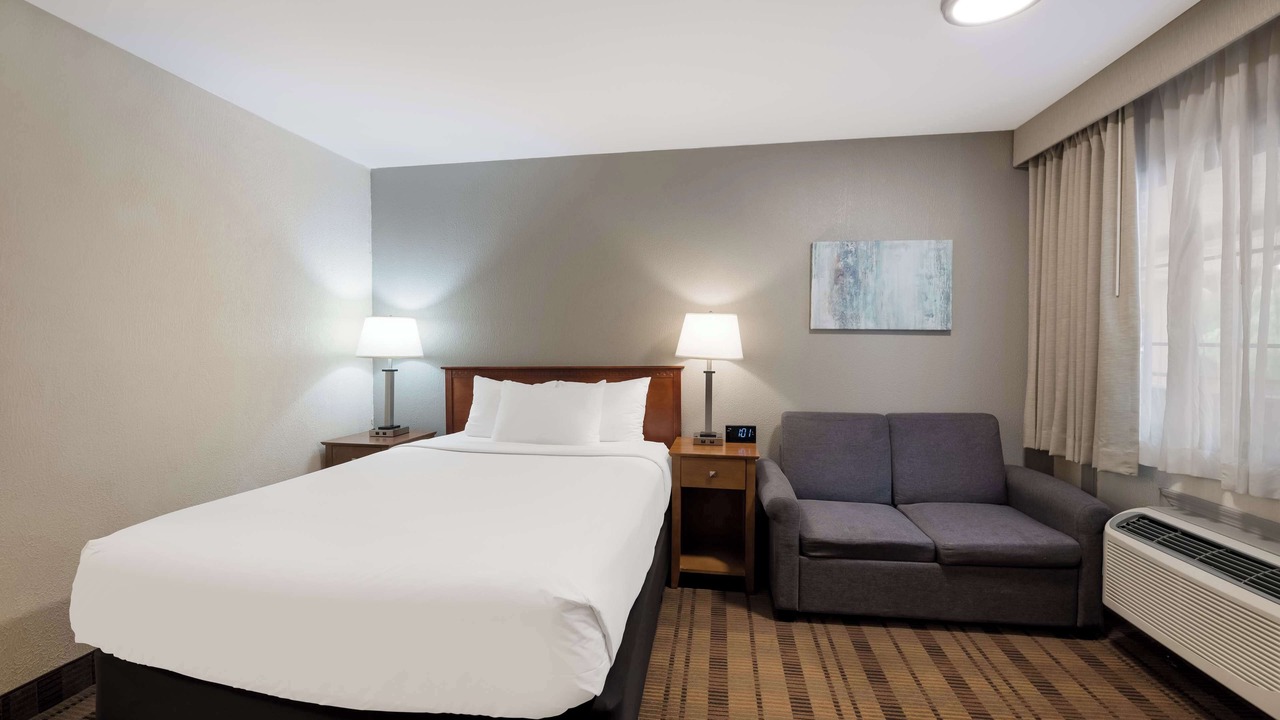 Photo of Bedroom in Woodbury