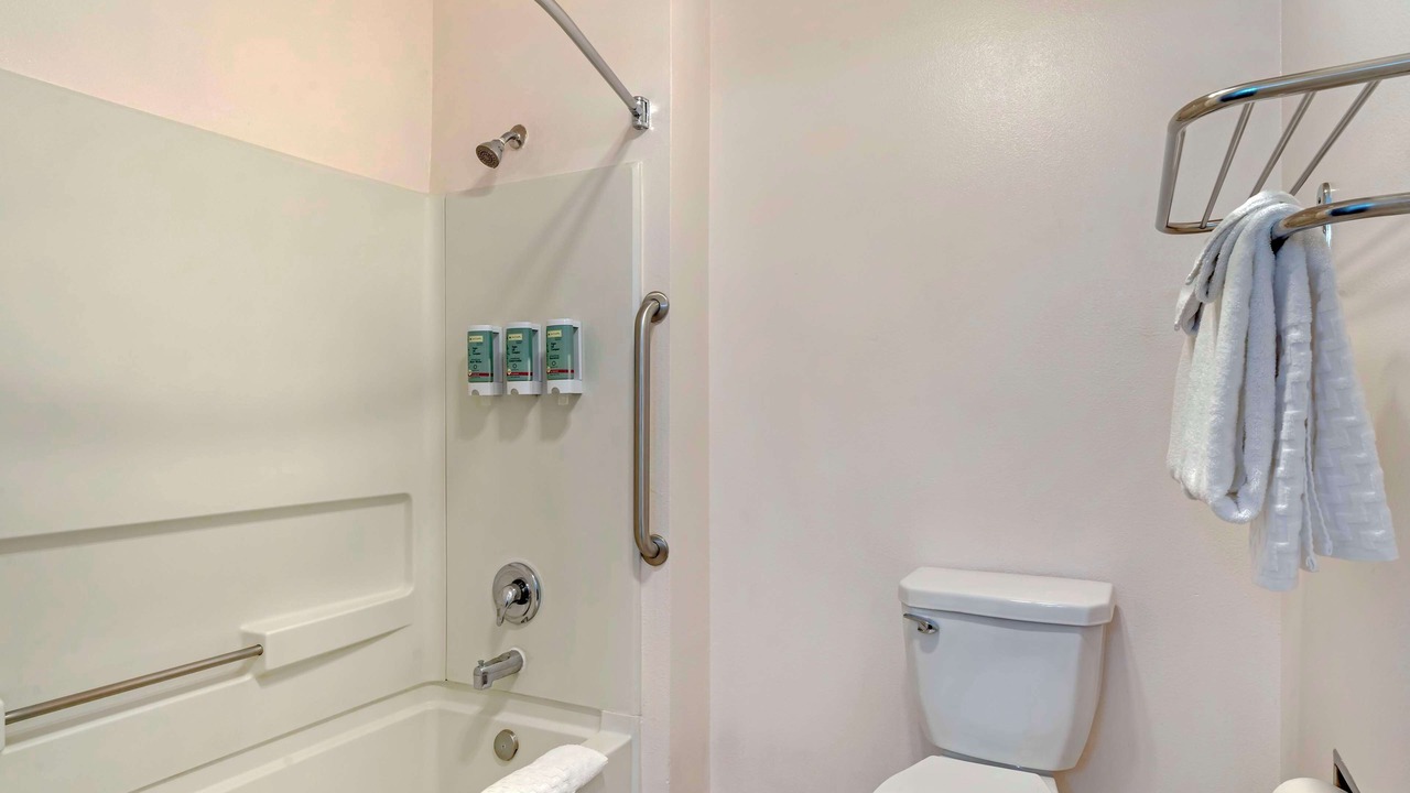 Photo of Bathroom in Salinas