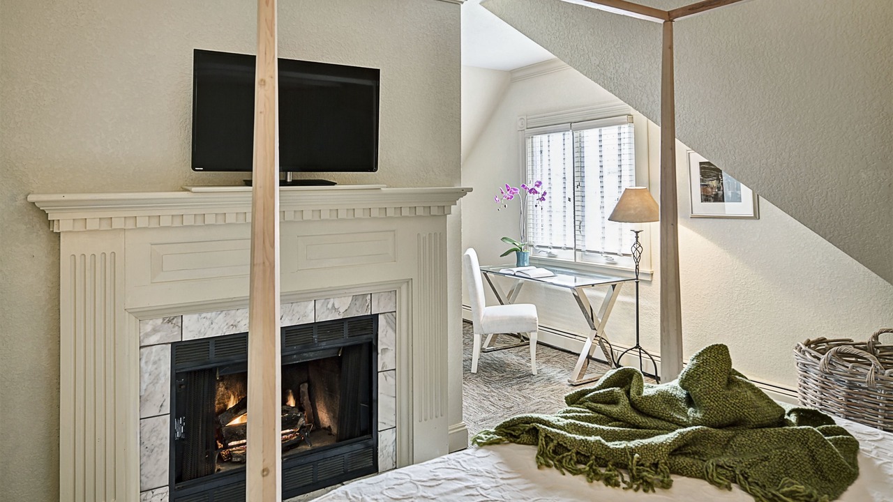 Photo of Bedroom in Downtown