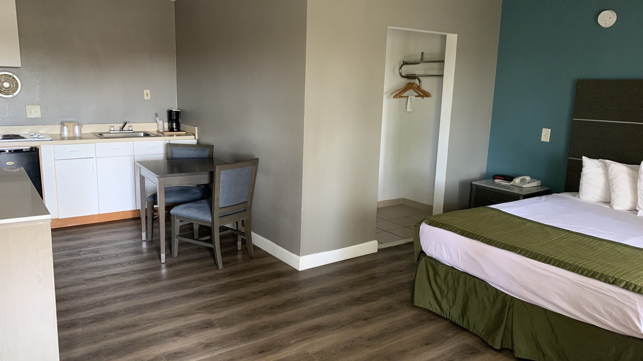 Photo of Bedroom in Lincoln Acres