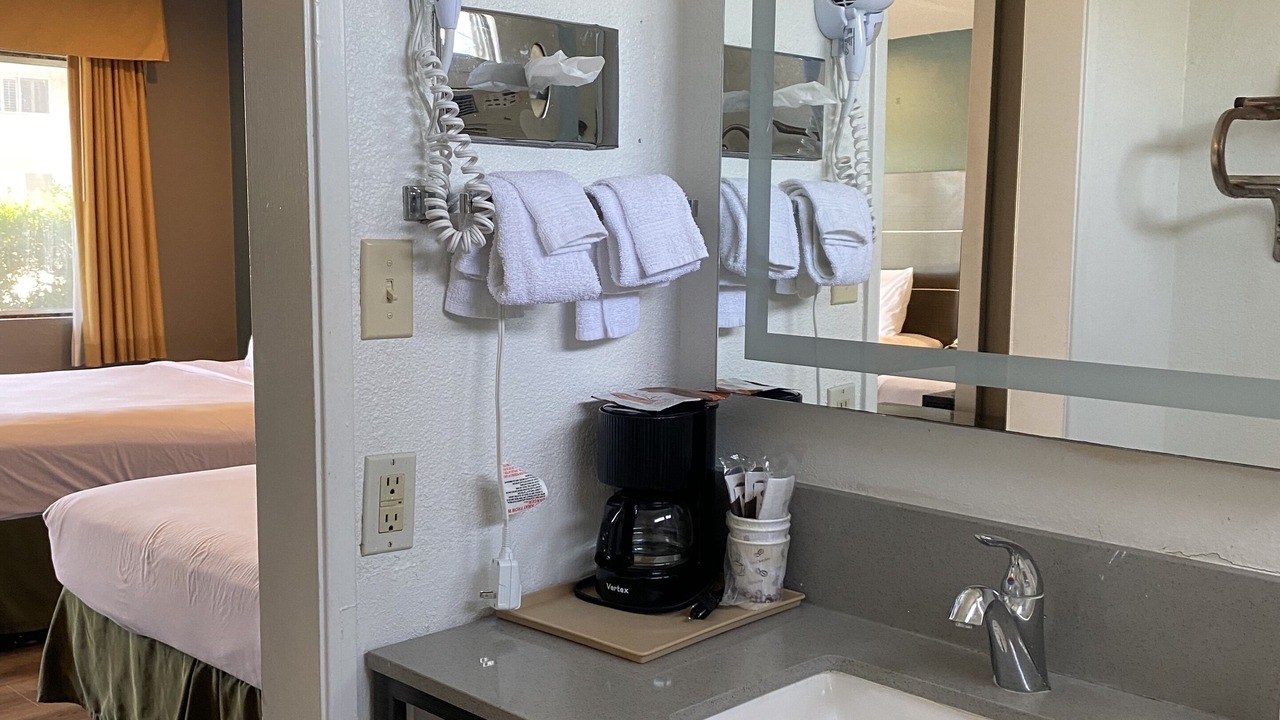 Photo of Bathroom in Lincoln Acres
