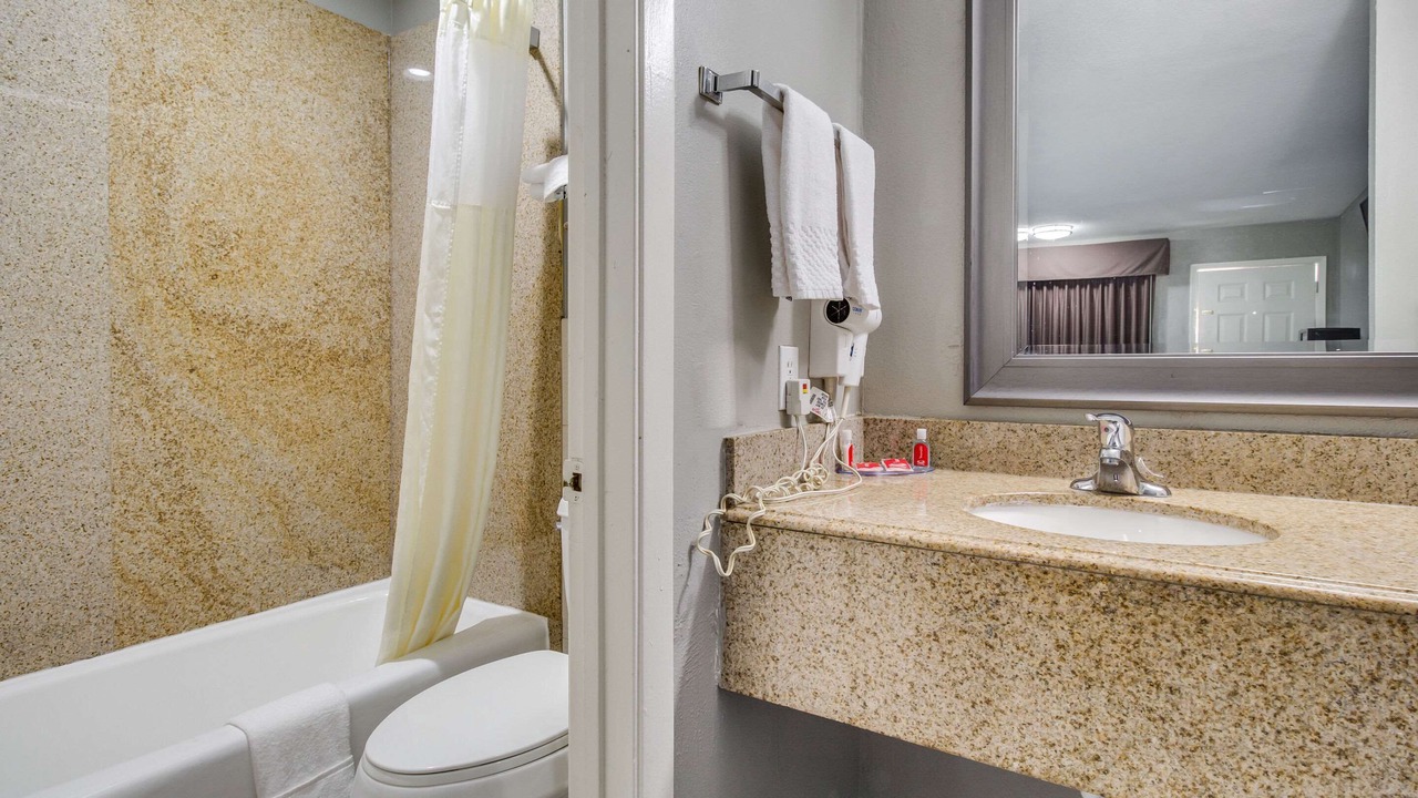 Photo of Bathroom in US 290