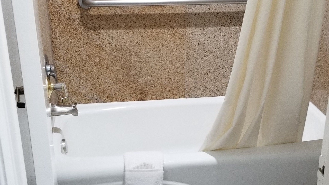 Photo of Bathroom in US 290