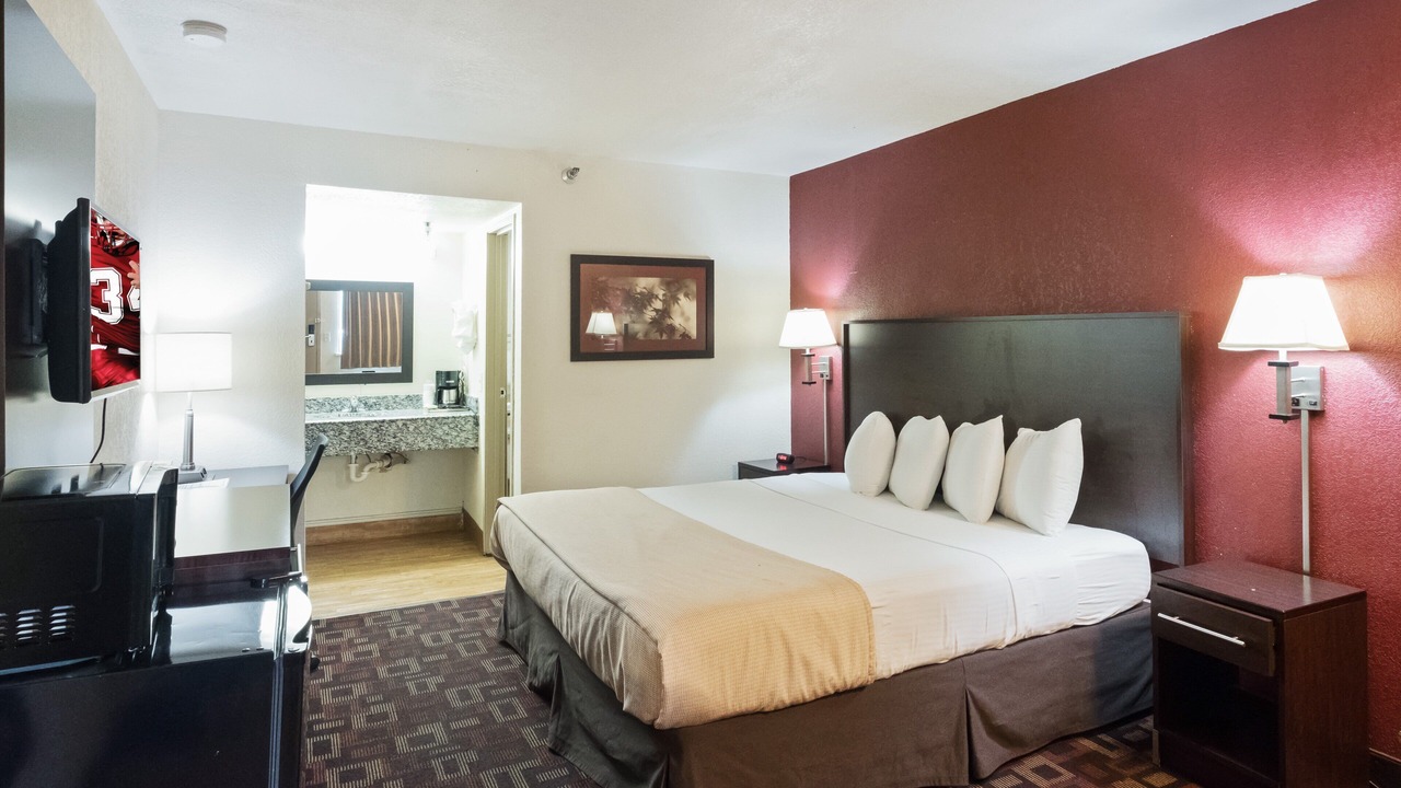 Photo of Bedroom in Central Oklahoma City