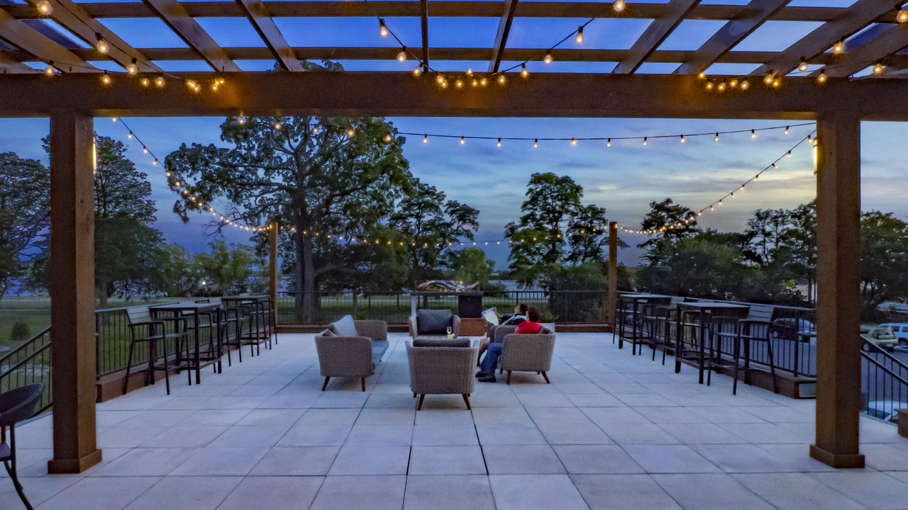 Photo of Patio Balcony in Downtown Niagara Falls