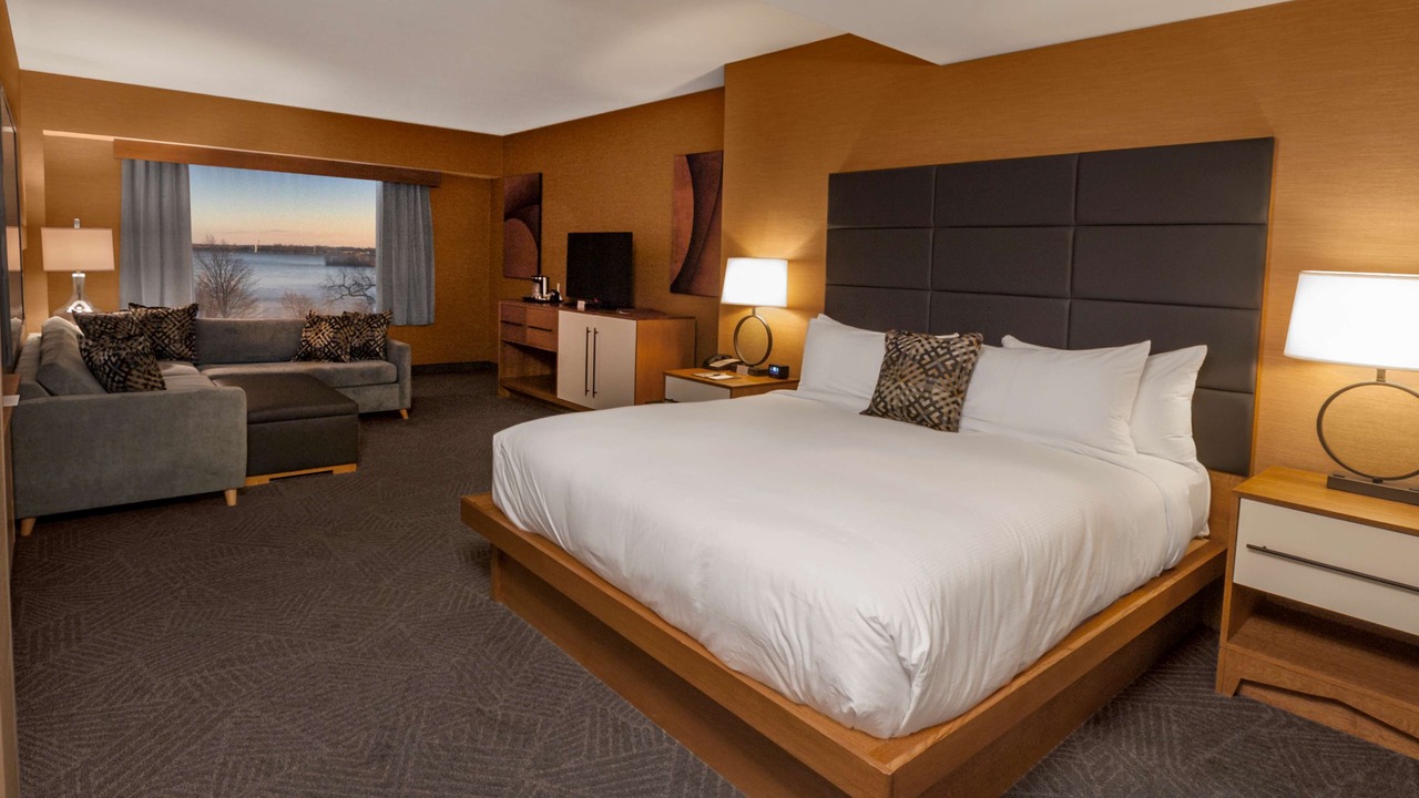 Photo of Bedroom in Downtown Niagara Falls