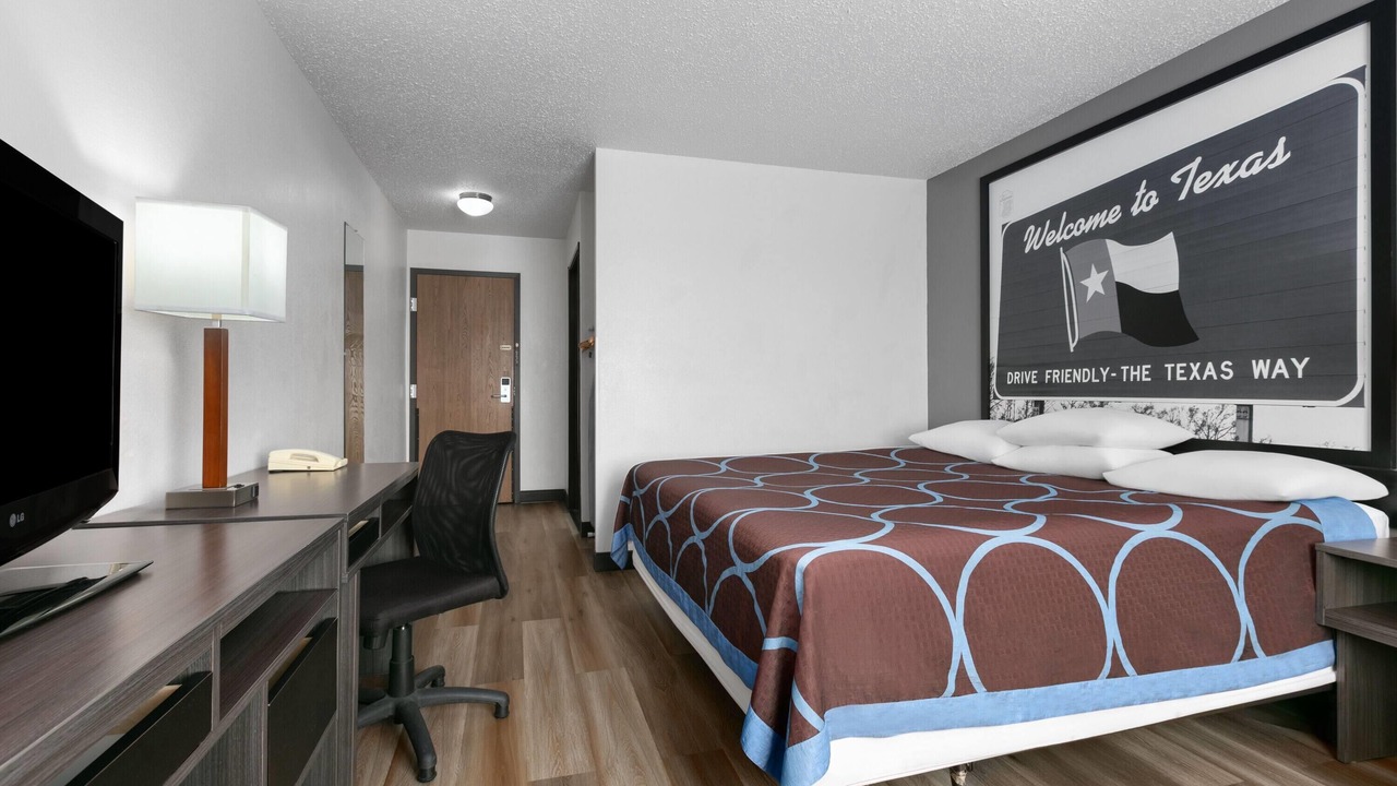 Photo of Bedroom in Grapevine