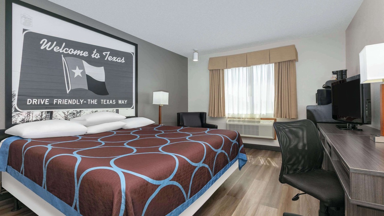 Photo of Bedroom in Grapevine