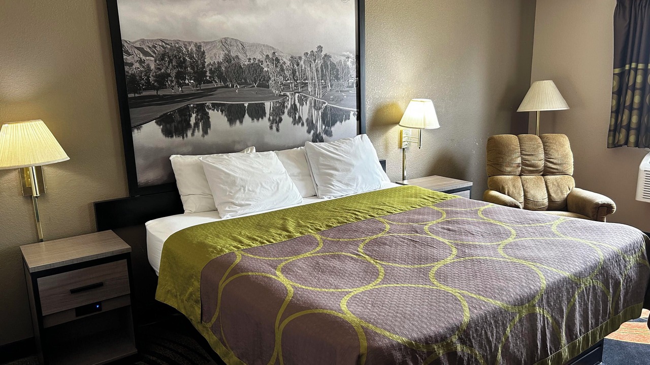 Photo of Others in Knoxville