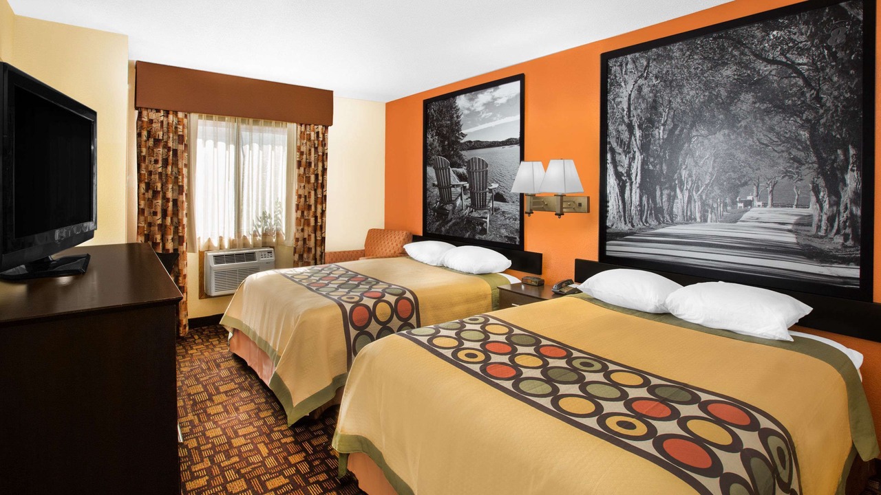 Photo of Bedroom in Clive