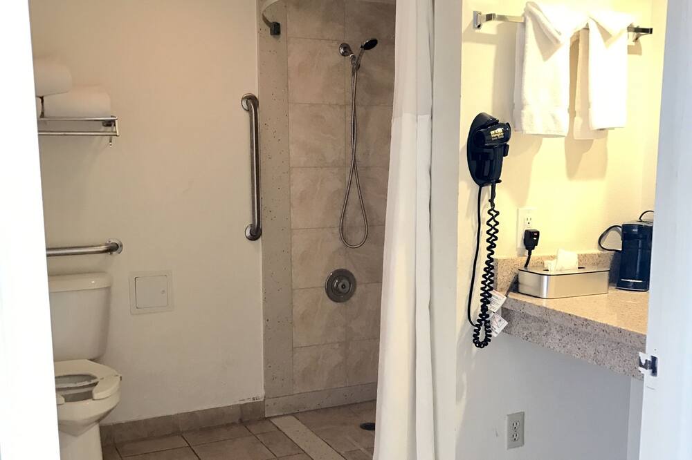 Photo of Bathroom in Torrance