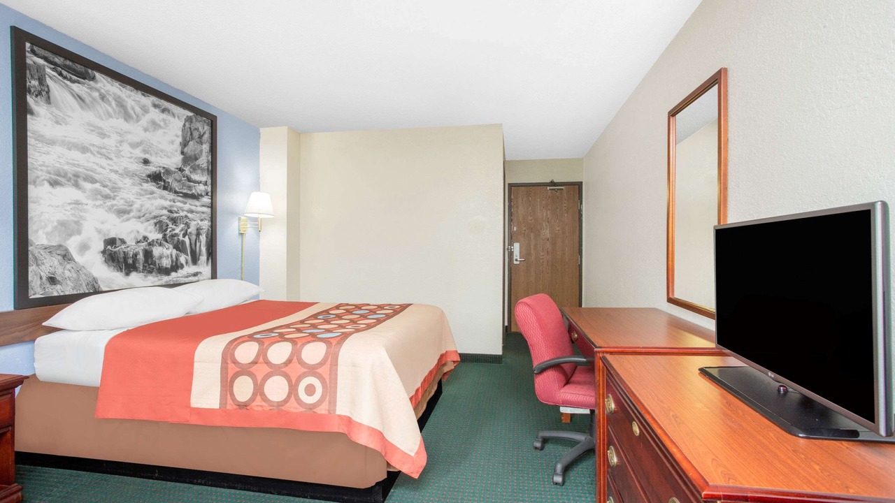 Photo of Bedroom in Warner Robins