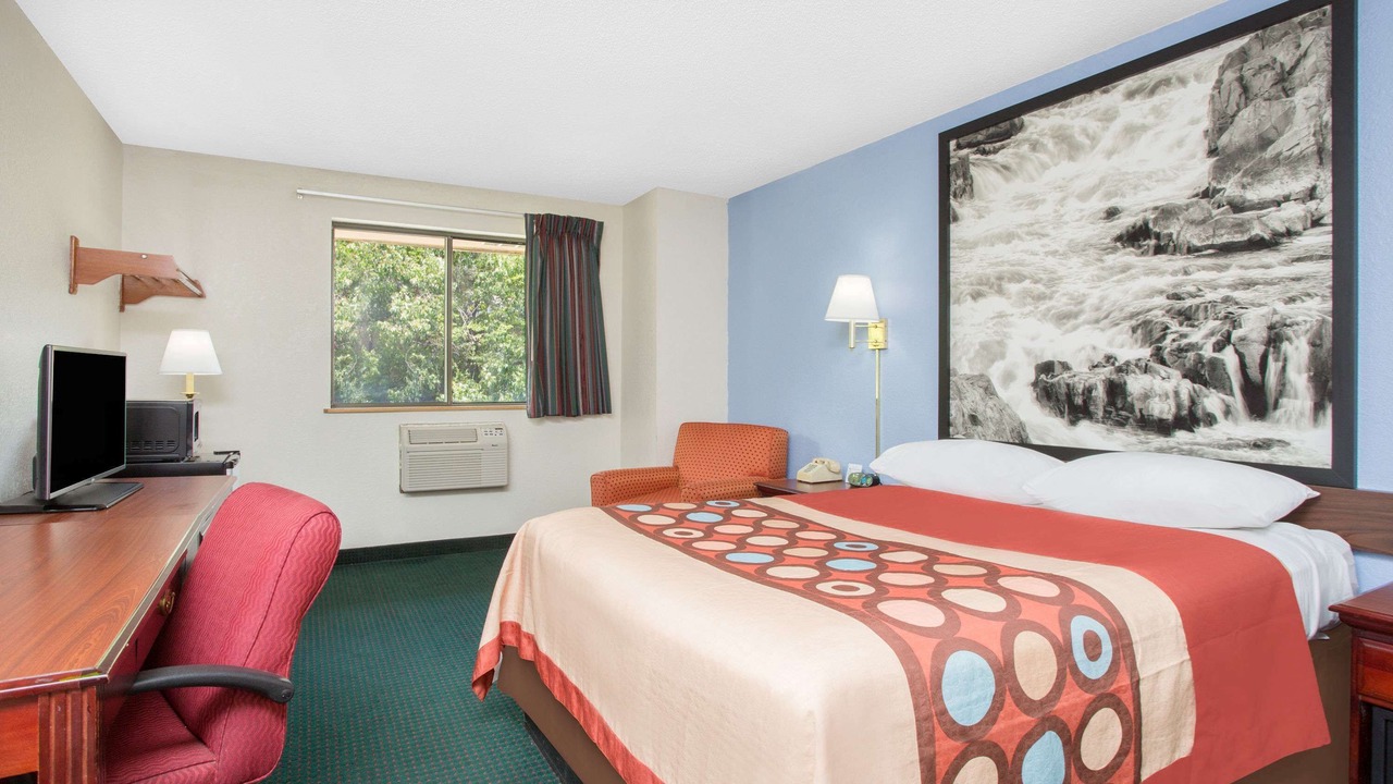 Photo of Bedroom in Warner Robins