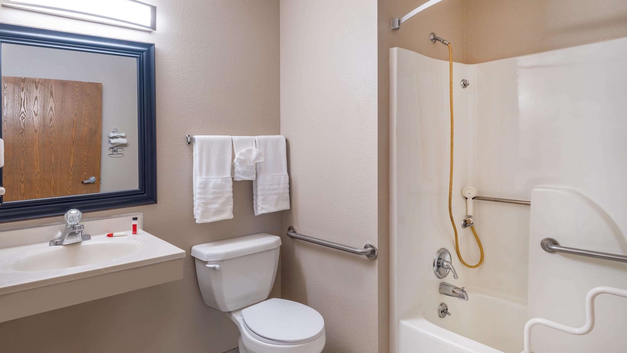 Photo of Bathroom in Clinton
