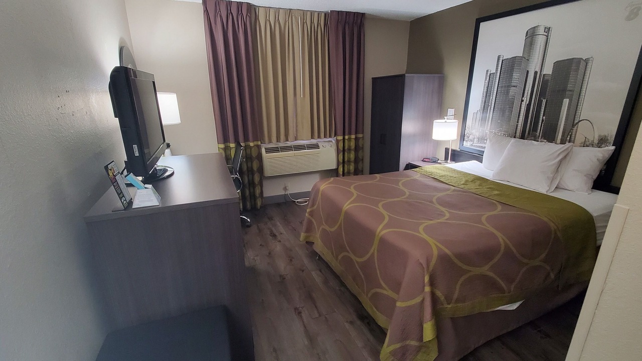 Photo of Bedroom in Sterling Heights