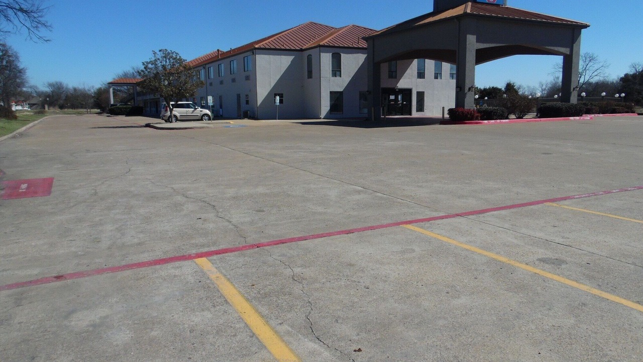 Photo of Outdoor in Ennis
